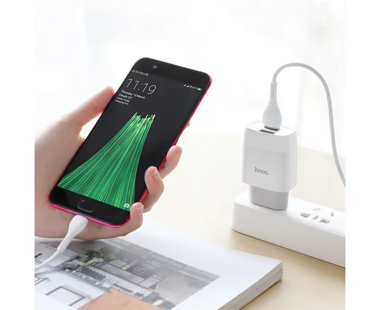 СЗУ HOCO C73A (2USB/2.4A) + microUSB Белый