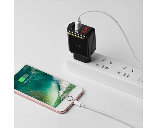 СЗУ Hoco C39A с дисплеем (2USB 2.4A) Черный
