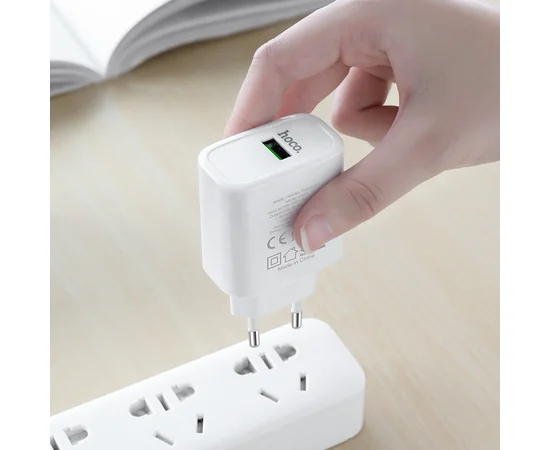 СЗУ Hoco C69A QC3.0 (1USB/2A) Белый