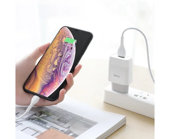 СЗУ Hoco C72A (1USB/2.1A) + Lightning Белый