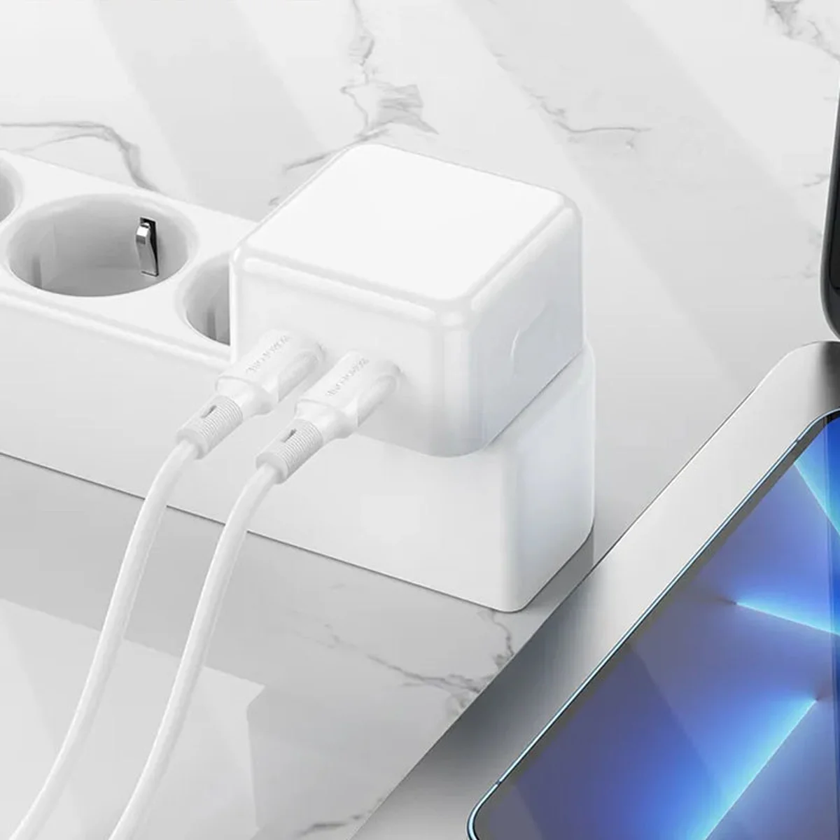 СЗУ Borofone BA76A Source PD35W (2Type-C) + Type-C to Lightning White