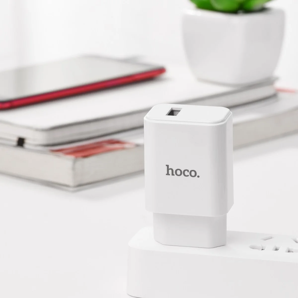 СЗУ Hoco C61A (1USB/2.1A) Белый