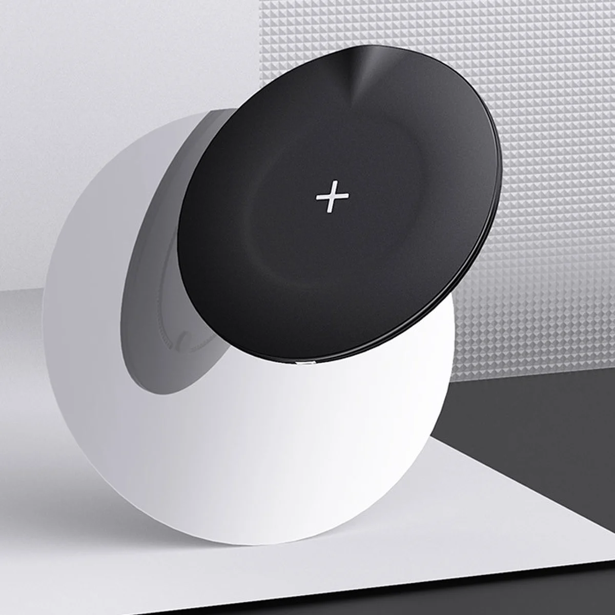 БЗУ Usams US-CD149 Fast Charge 15W (настольный) Черный