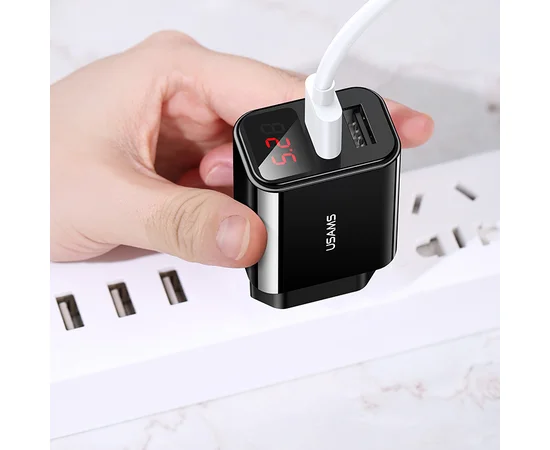 СЗУ USAMS US-CC073 T17 с дисплеем (2USB) Черный