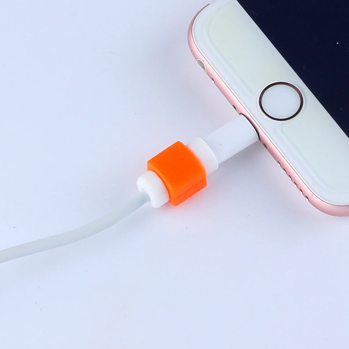 Захист помаранчева для USB кабелю iPhone