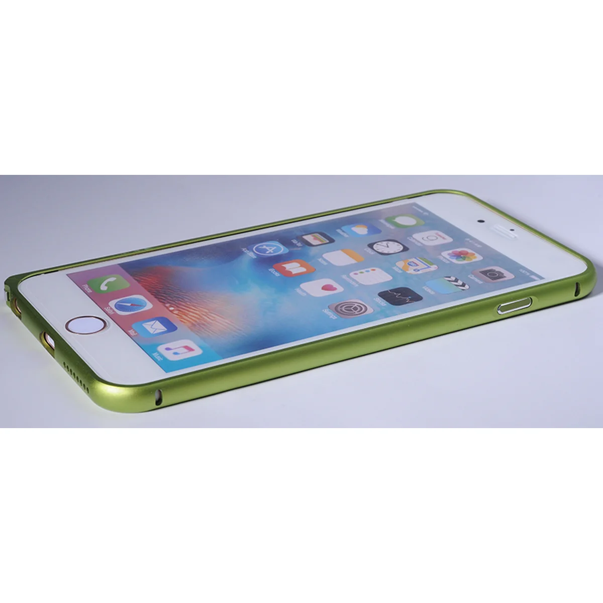 Алюминиевый зеленый бампер для iPhone 6/6S