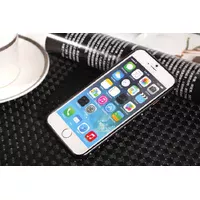 Алюмінієвий ультратонкий чорний бампер зі стразами для iPhone 6 / 6S