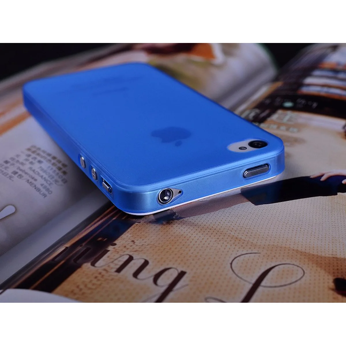 Ультратонкий чехол "Ultrathin 0.3mm" синий для iPhone 4/4S