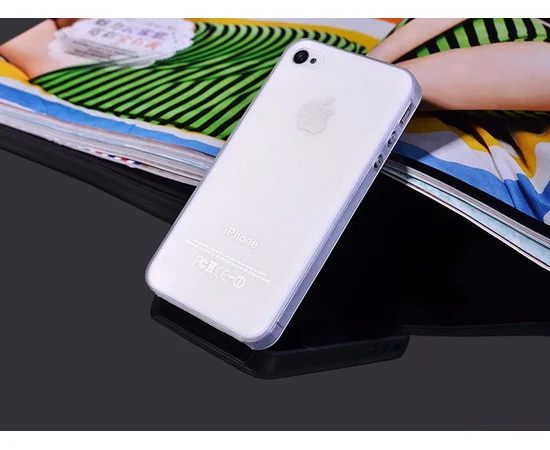 Ультратонкий чехол "Ultrathin 0.3mm" белый для iPhone 4/4S