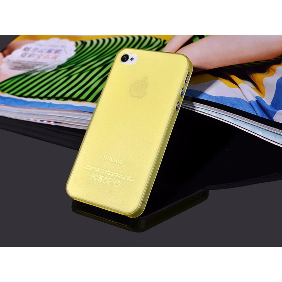 Ультратонкий чохол "Ultrathin 0.3mm" жовтий для iPhone 4 / 4S