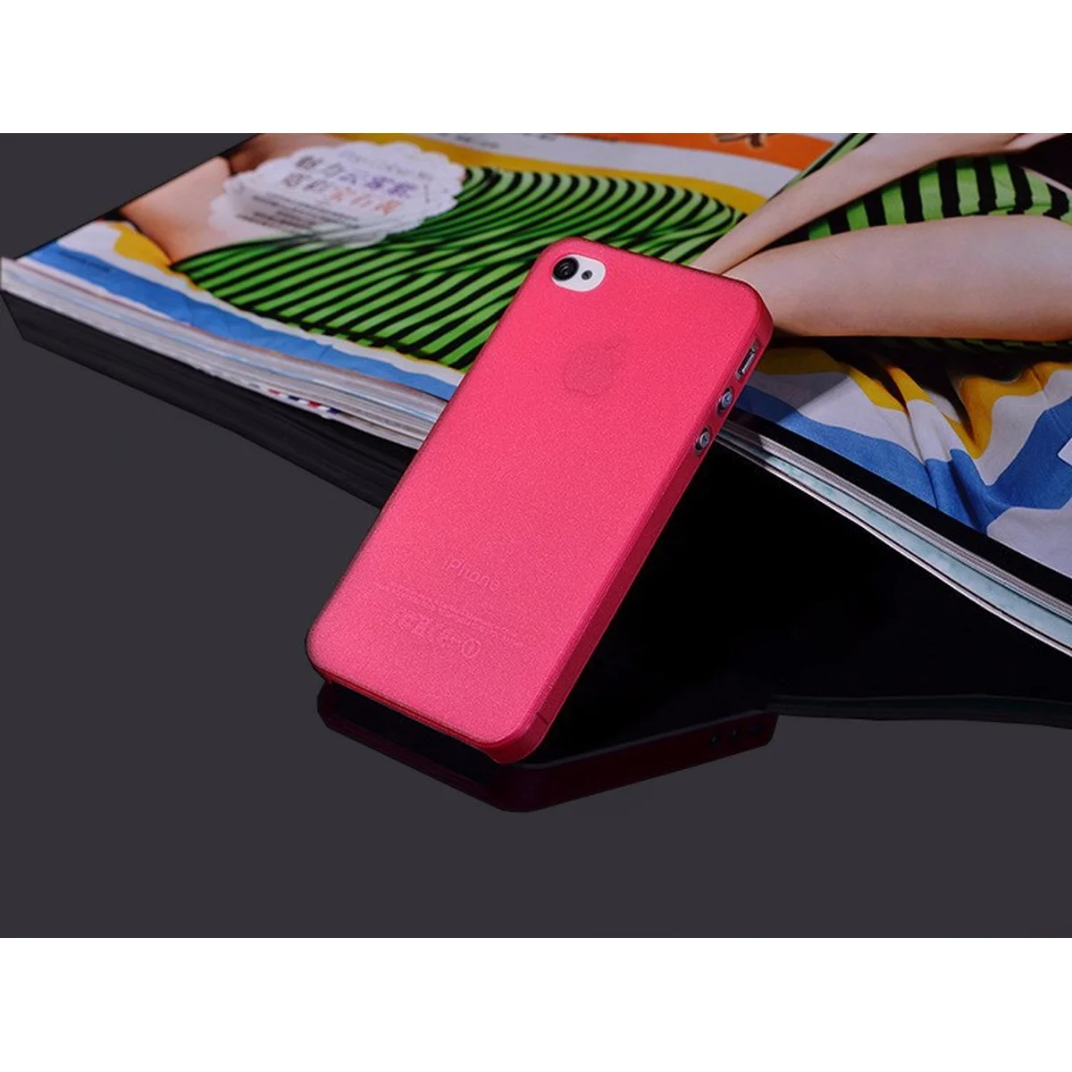 Ультратонкий чехол "Ultrathin 0.3mm" красный для iPhone 4/4S